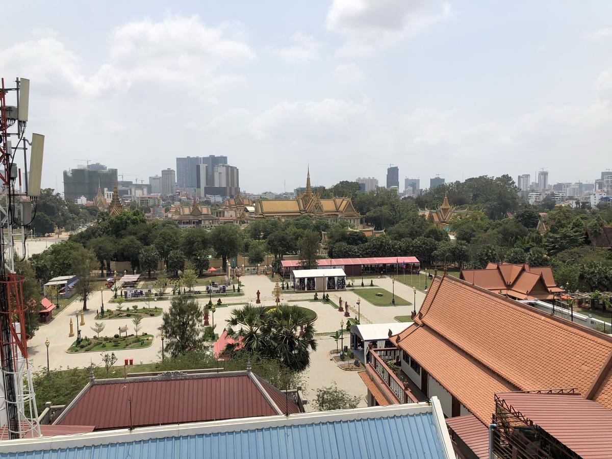 Rs III Location Hostel Phnom Penh Exterior photo